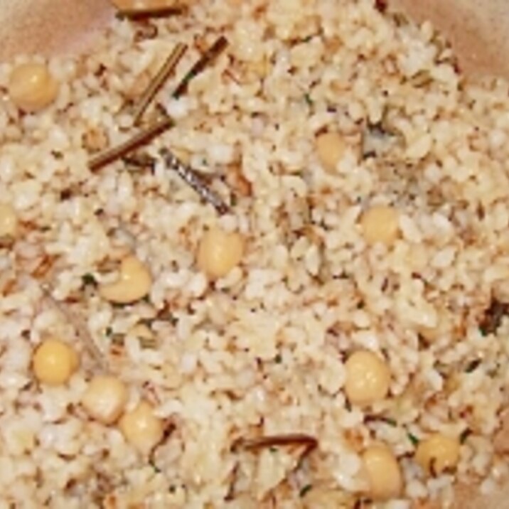 ひよこ豆と昆布の炊き込みご飯